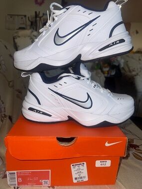 Nike Air Monarch IV Men's  white end blue Athletic Shoes size 8